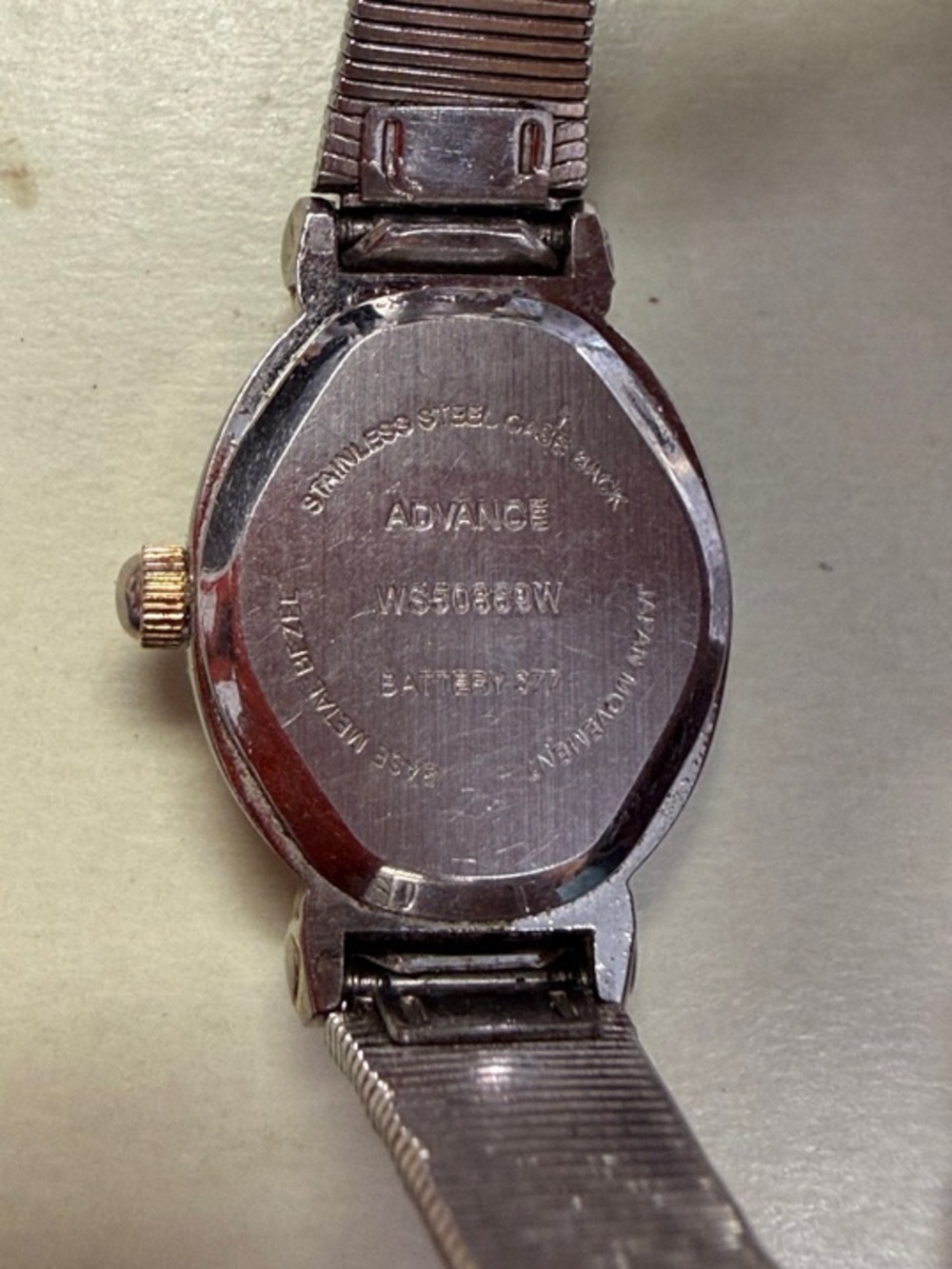 Heart Accent Silver-Tone Women's Quartz Watch - Picture 5 of 7